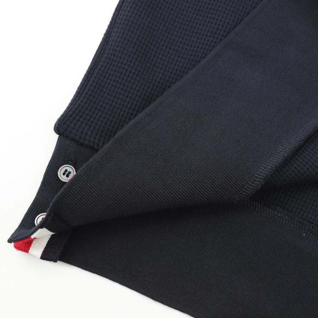 Thom Browne / Classic 420 ， ，32 3 ， ， ， ， ， Breathable ， ， ， TB ， ， ， ！ ， 。 Size: 1-4